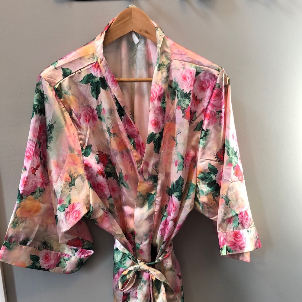 David’s Bridal Floral Robe